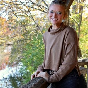 Meet your Posher, Abby